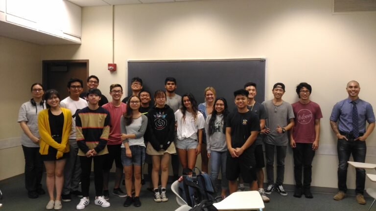Jordan Luz and his students from English 100; class picture